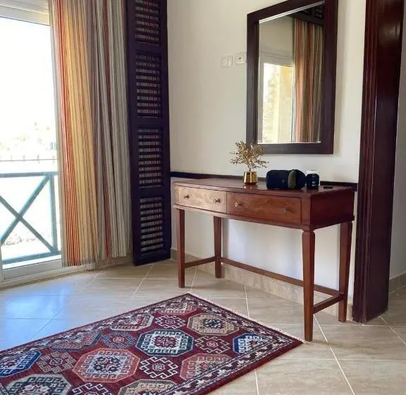سوییت اجرایی, Grand Waha Resort