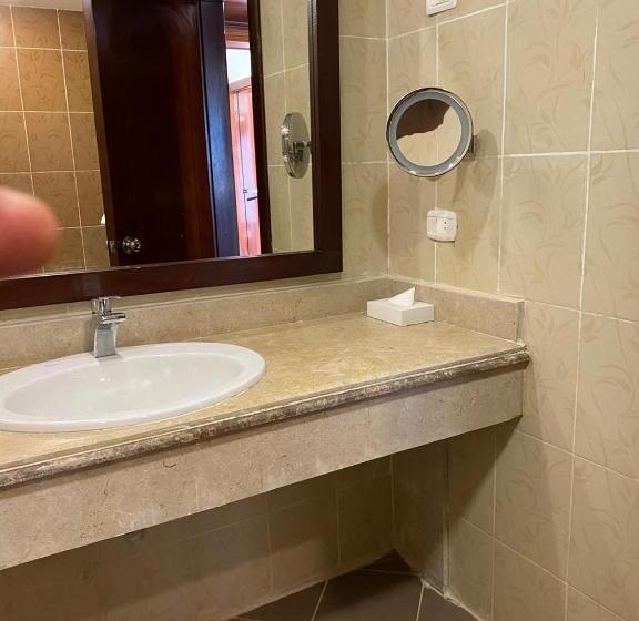 سوییت اجرایی, Grand Waha Resort