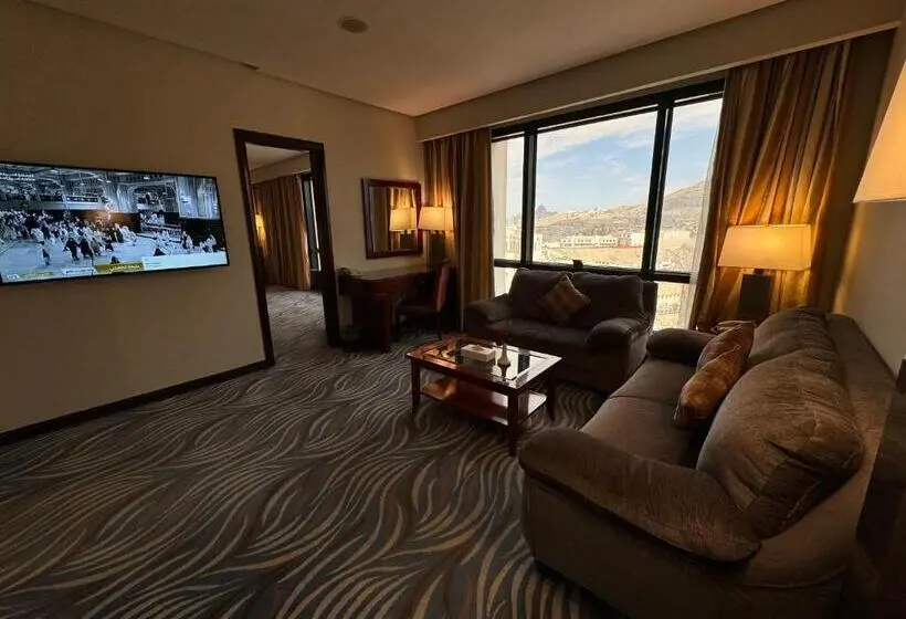 استودیوی استاندارد با چشمانداز شهر, Al Safwah Hotel Third Tower 3