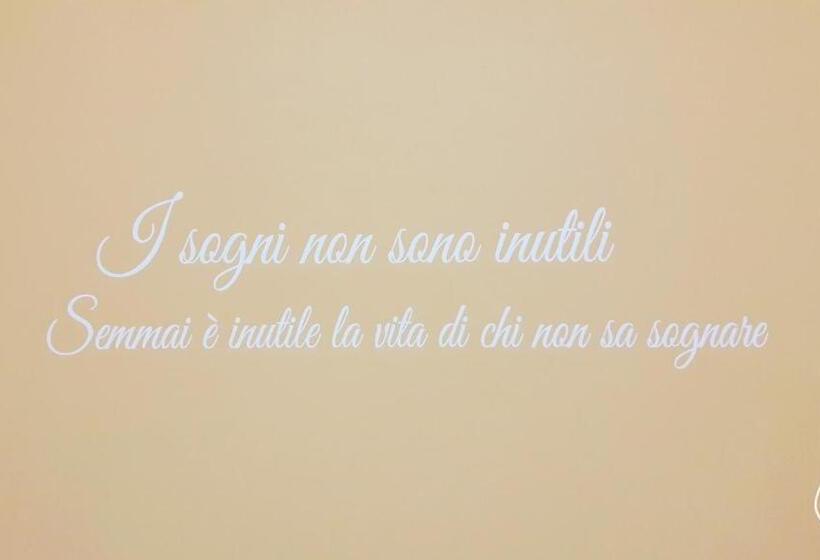 חדר סטנדרט לשלושה עם מרפסת, B&b Morfeo