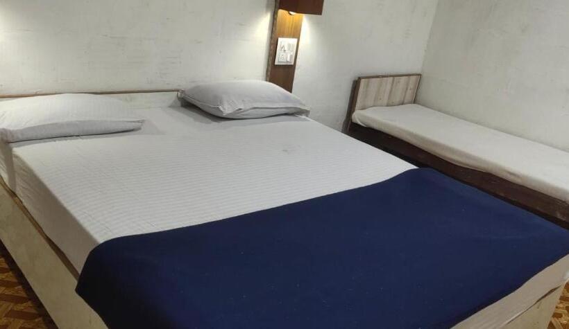 标准房带园景, Resort Hilltone Matheran