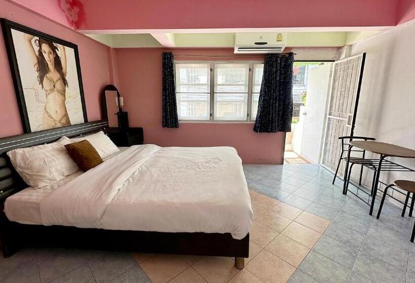 اتاق استاندارد با بالکن و چشمانداز دریا, Sea View Jomtien Guest House