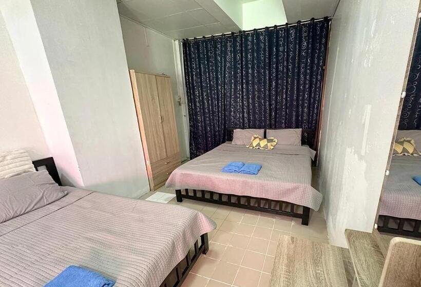 اتاق استاندارد چهار تخته, Sea View Jomtien Guest House
