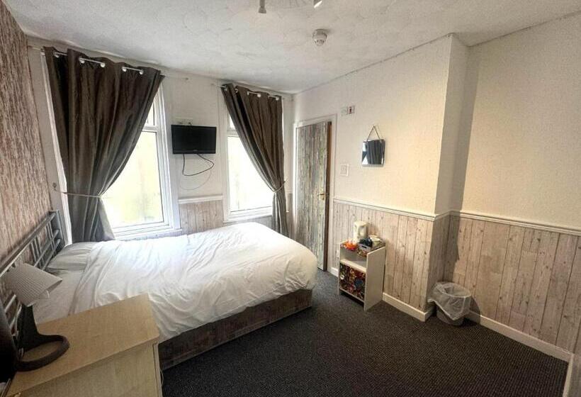 غرفة قياسية, Tower Central Hotel Albert Road