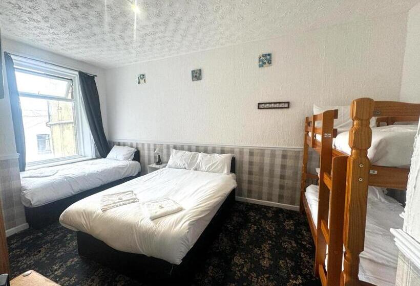 غرفة عائلية, Tower Central Hotel Albert Road