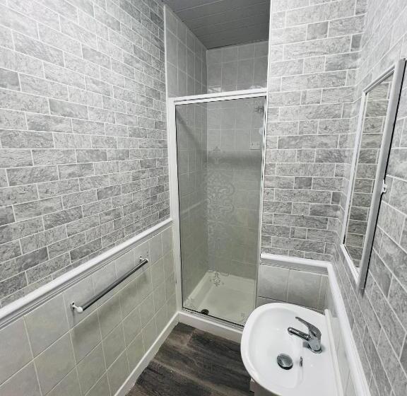 غرفة كلاسيكية رباعية, Tower Central Hotel Albert Road