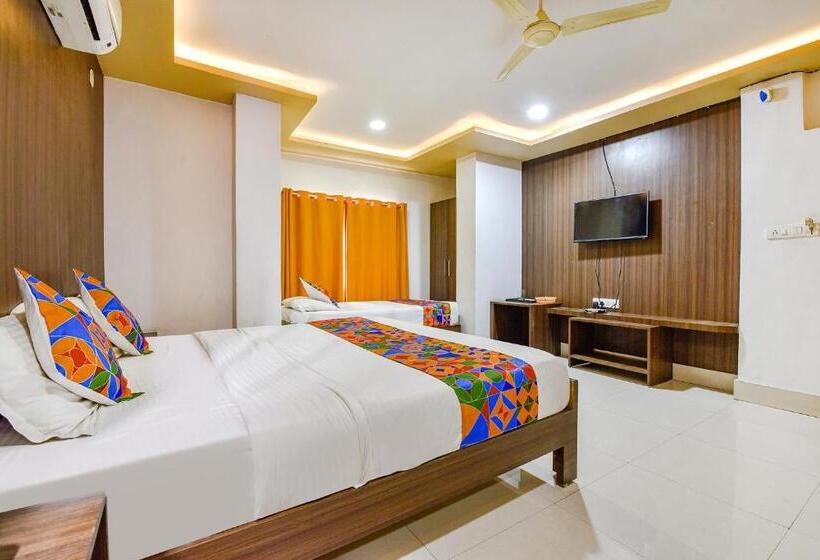 חדר משפחתי, Fabhotel Tak International