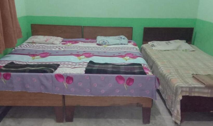 デラックストリプルルーム, Goroomgo Parvati Residency Madhya Pradesh