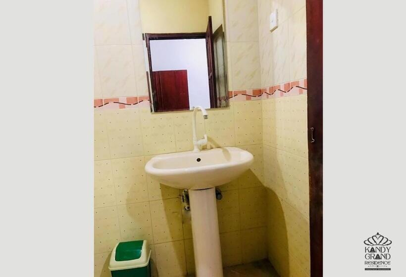 חדר אקונומי, King Ray By Tbs