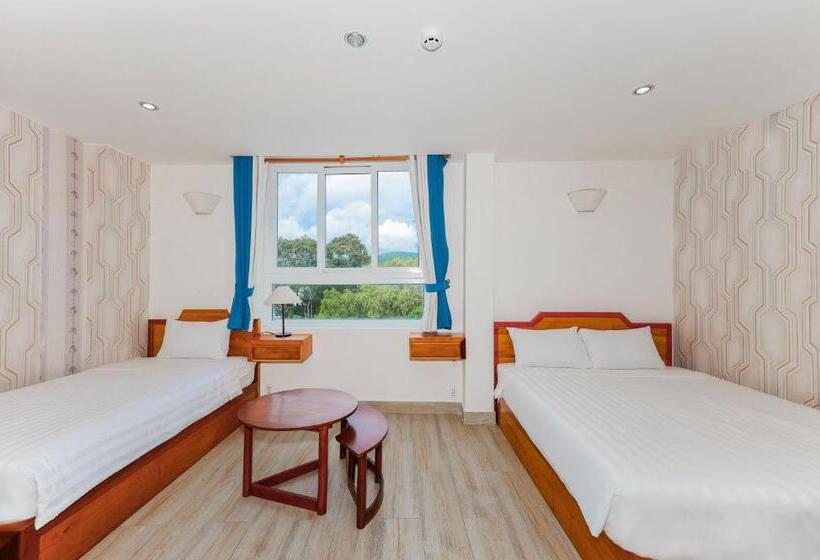 اتاق استاندارد سه نفره, Lighthouse Phú Quốc
