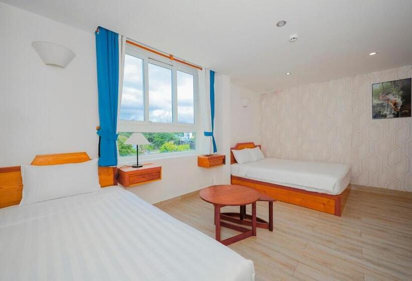اتاق استاندارد سه نفره, Lighthouse Phú Quốc