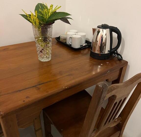 חדר משפחתי דלוקס, Wannas House