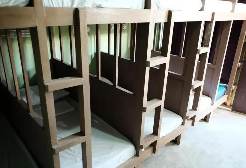 ルームシェアのワンベッド, Malapascua Budget Inn Mbi Dive Center