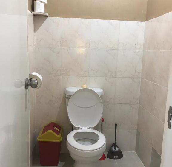 공동 객실, Malapascua Budget Inn Mbi Dive Center