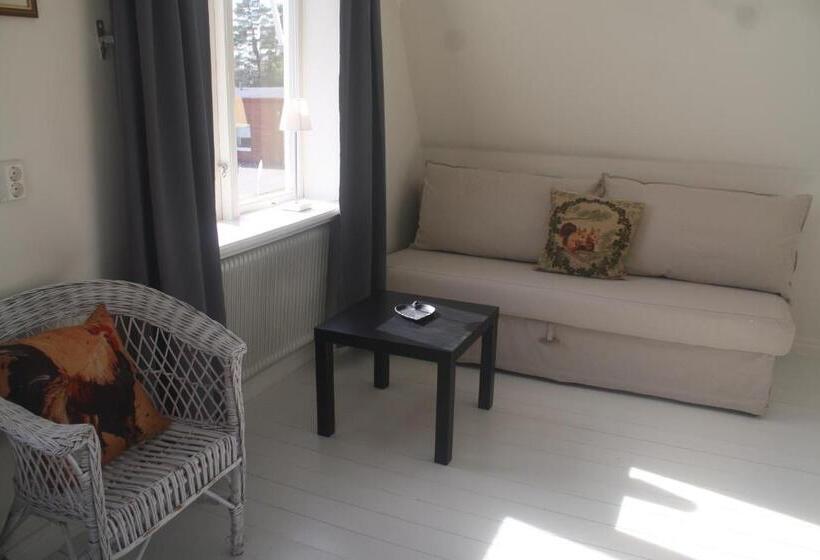 חדר סטנדרט לארבעה, Alvaret Hotel & Hostel