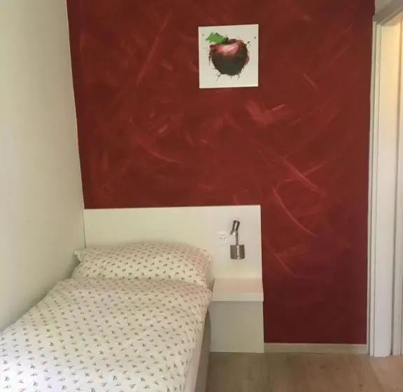 Standard Yhden Hengen Huone, B&b Tencia