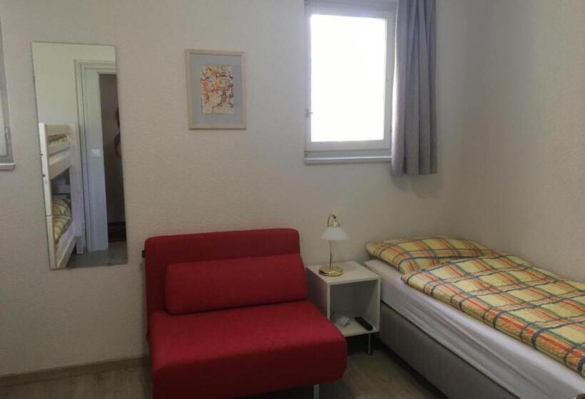 חדר משפחתי מקשר, B&b Tencia