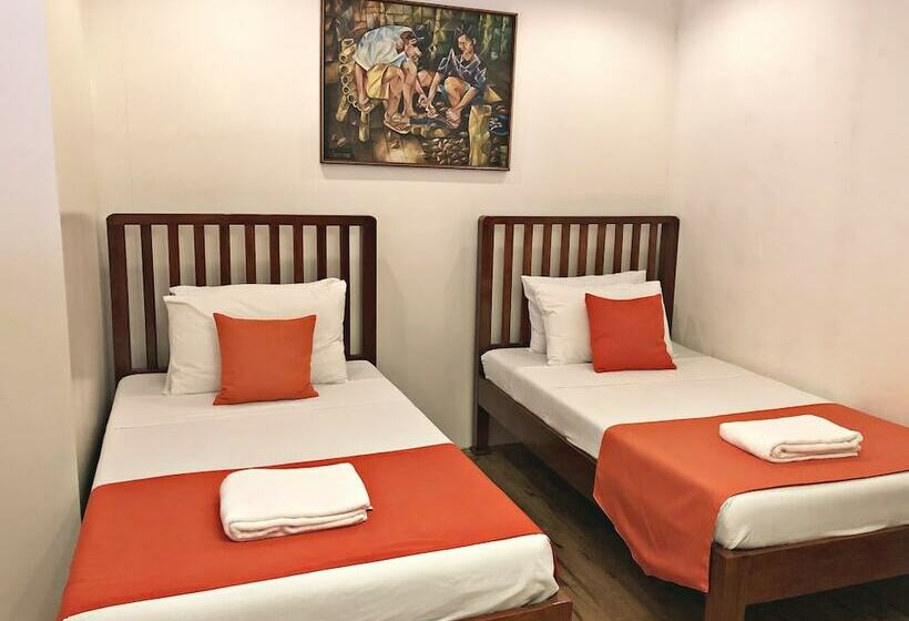 اتاق استاندارد چهار تخته, Casa Roces