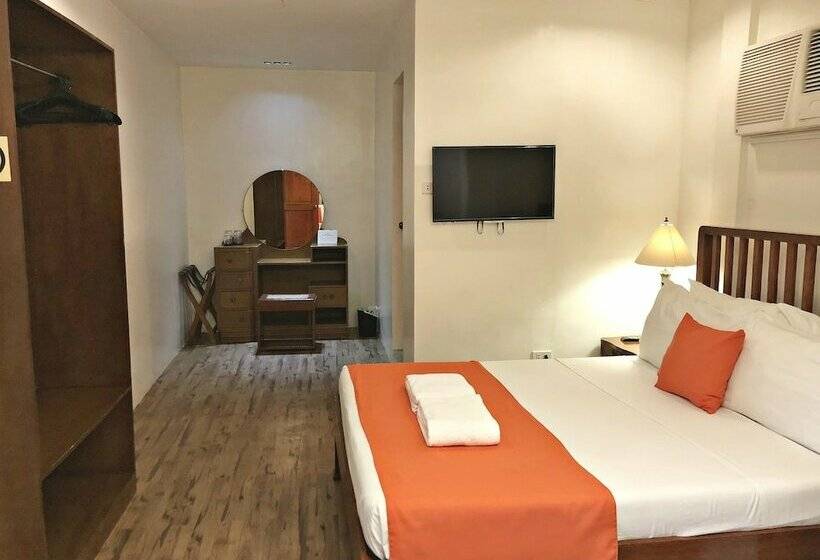 اتاق استاندارد چهار تخته, Casa Roces