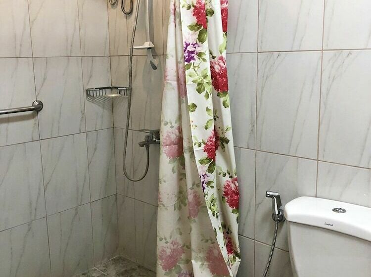 اتاق استاندارد, Casa Roces