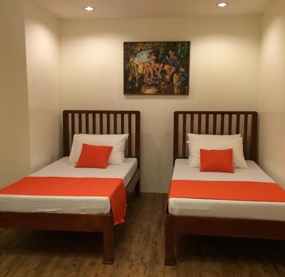 اتاق استاندارد چهار تخته, Casa Roces