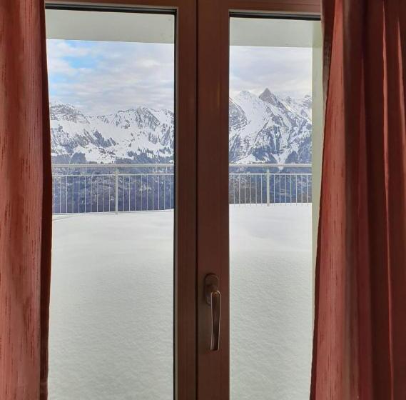 ファミリールーム, Juhui Flumserberg