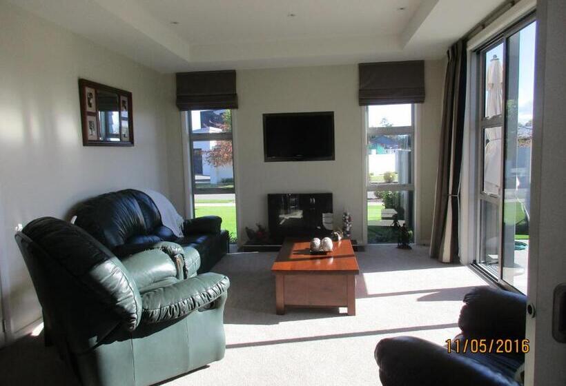 חדר סטנדרט חדר אמבטיה משותף, Nottinghill B N B