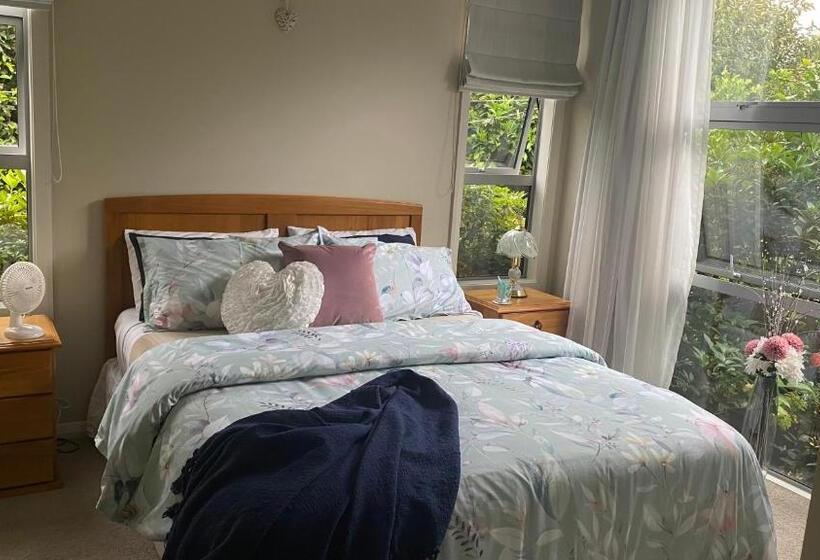 חדר דלוקס, Nottinghill B N B