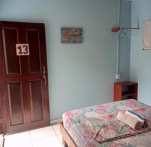 غرفة قياسية, Surfari Bocas