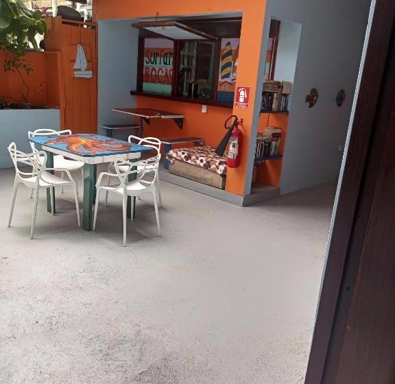 غرفة قياسية, Surfari Bocas