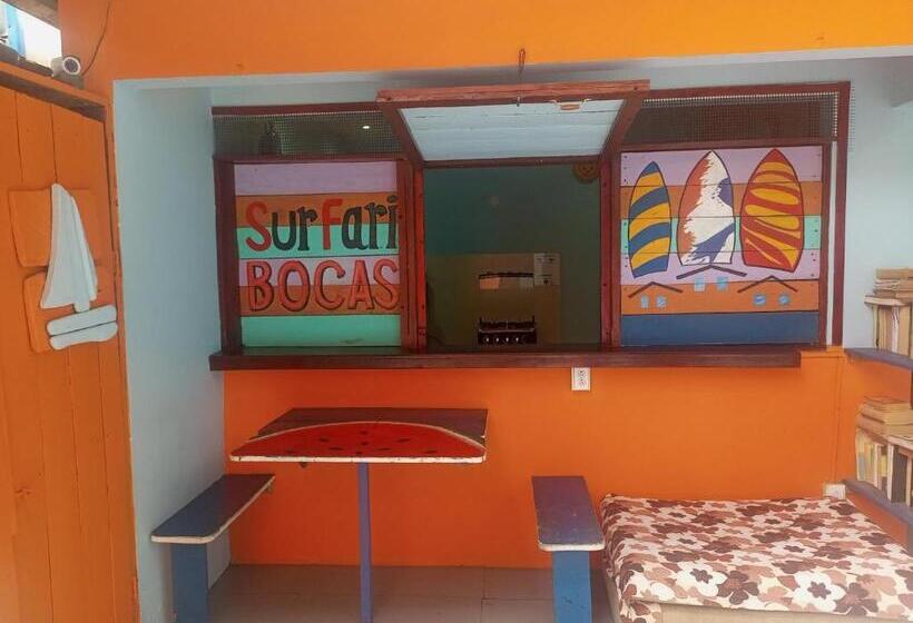 غرفة قياسية ثلاثية, Surfari Bocas