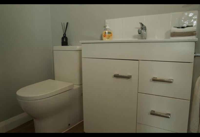 اتاق لوکس, Top Of The Town