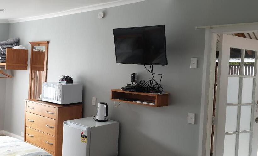 Номер Deluxe, Top Of The Town