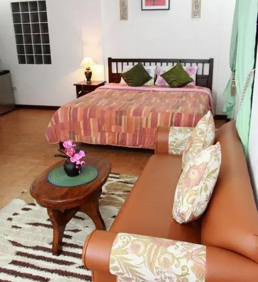 اتاق اجرایی با تخت بزرگ, Bonita Oasis Beach Resort