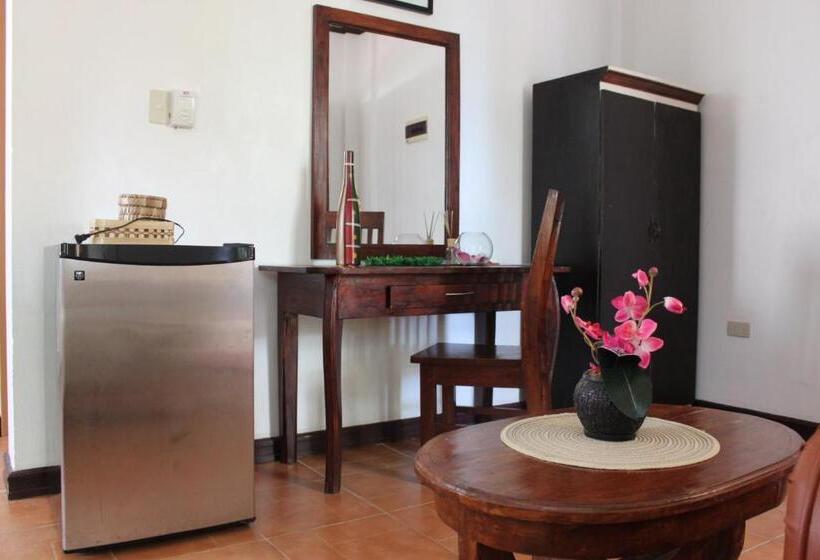 이그제큐티브 룸 킹사이즈 침대, Bonita Oasis Beach Resort