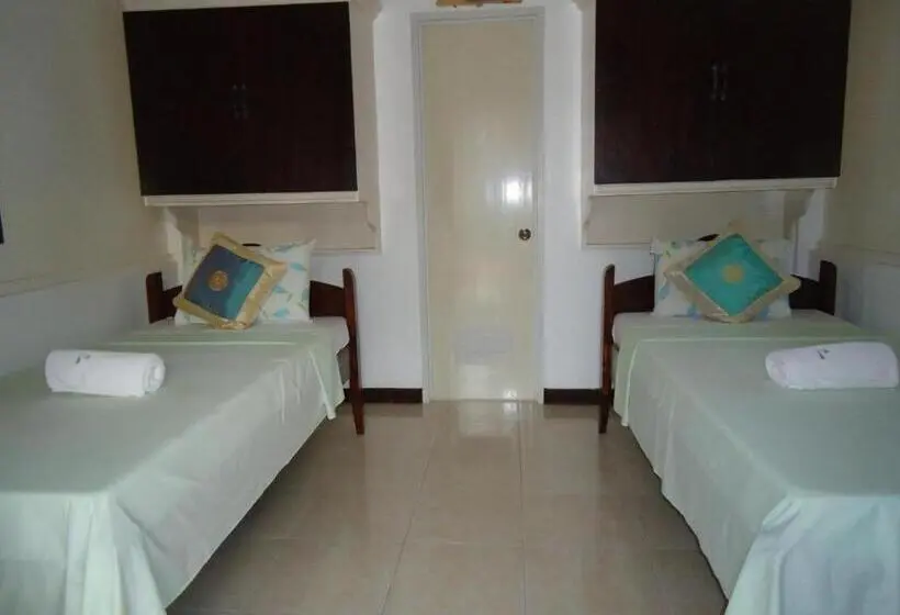 اتاق اکونومی, Bonita Oasis Beach Resort