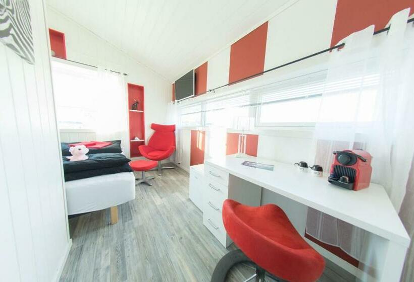 经济房, Båtsfjord Hotell