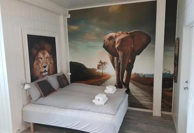 デラックスの4人部屋, Båtsfjord Hotell