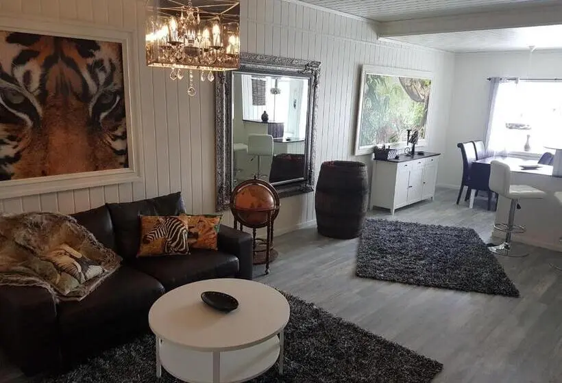 デラックスの4人部屋, Båtsfjord Hotell