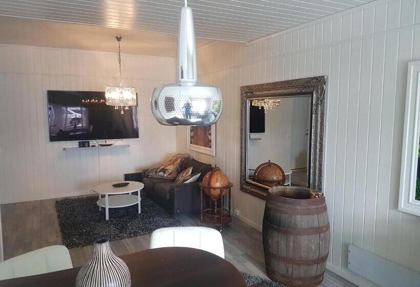 四人豪华间, Båtsfjord Hotell