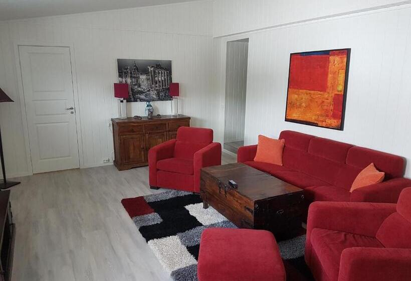 带3个卧室的公寓, Båtsfjord Hotell