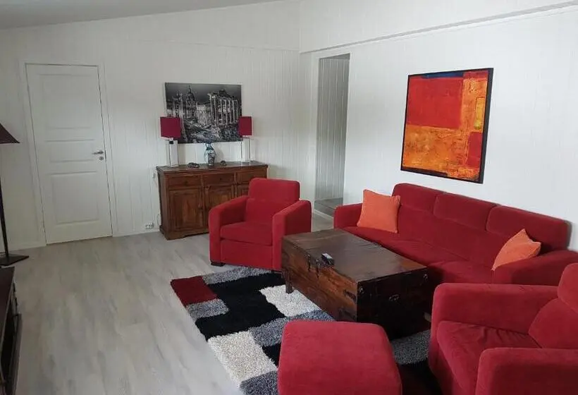 3ベッドルームアパートメント, Båtsfjord Hotell