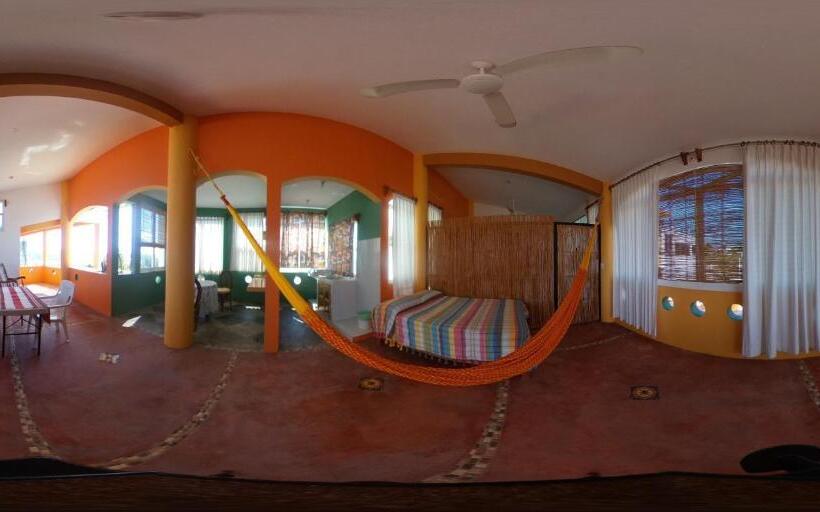 海景标准平房, El Tucan