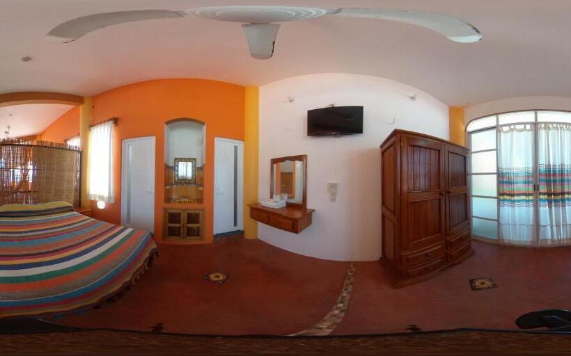 海景标准平房, El Tucan