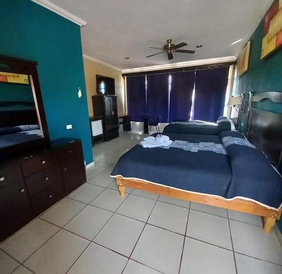 디럭스 스튜디오, Paraíso Del Valle