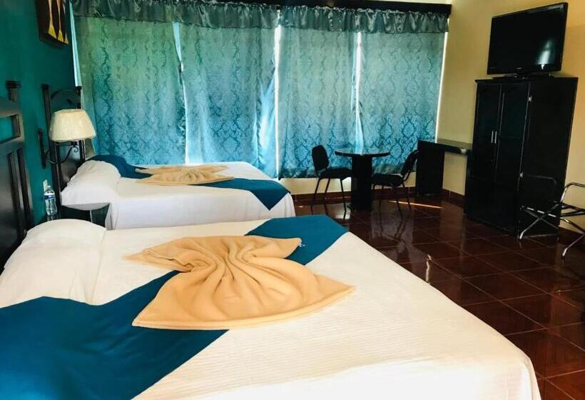 디럭스 스튜디오, Paraíso Del Valle