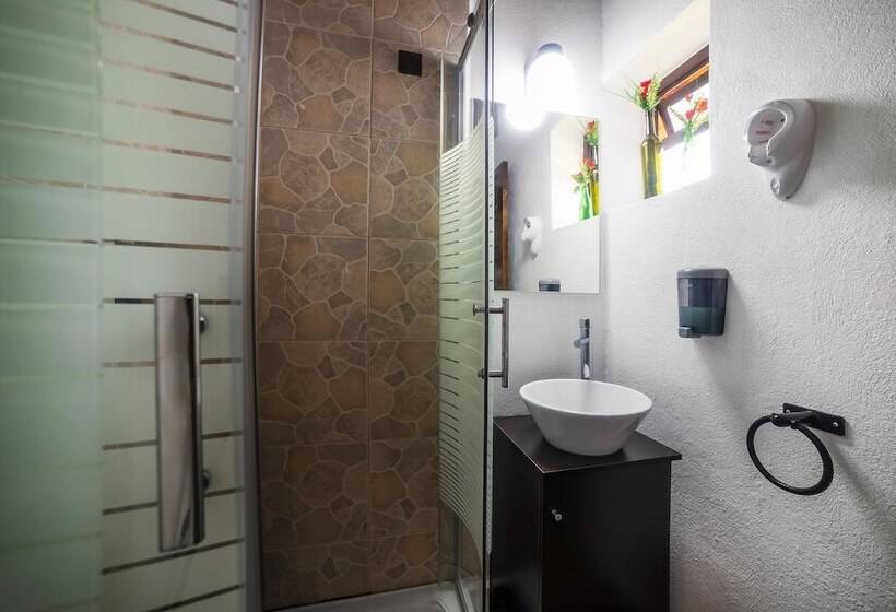 اتاق استاندارد سه نفره, Rincon Soñado, Valle De Bravo