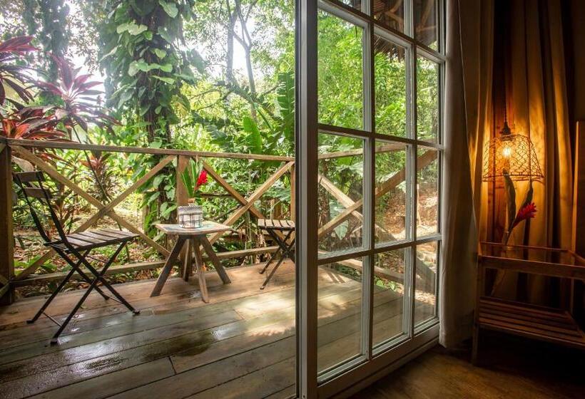 Бунгало Стандарт, Socialtel Red Frog