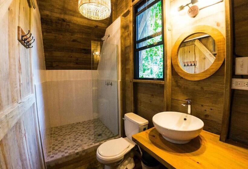 Standard Tent, Socialtel Red Frog