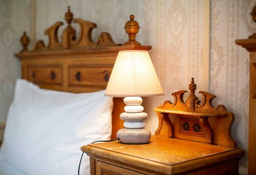 带共用浴室的标准房间, Zunfthaus Zur Rebleuten